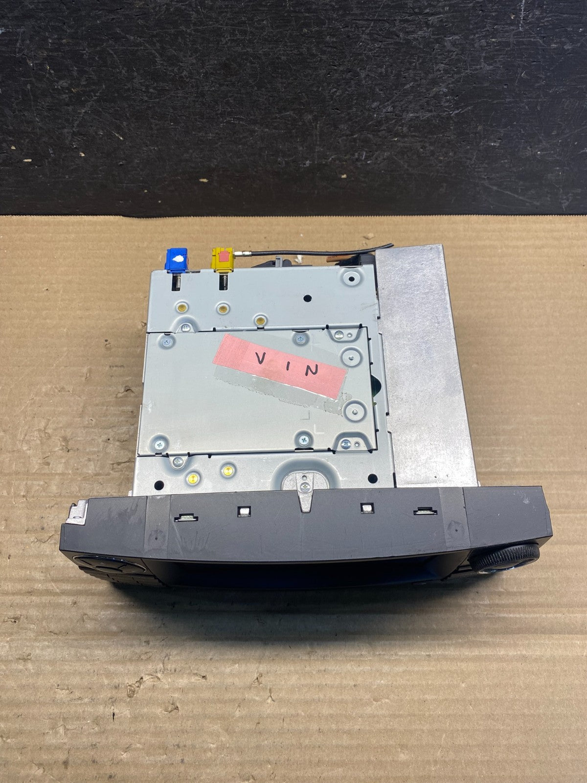 2009-2011 Mercedes Benz W211 E350 E500 Radio Screen Navigation Display AF3901 DW4