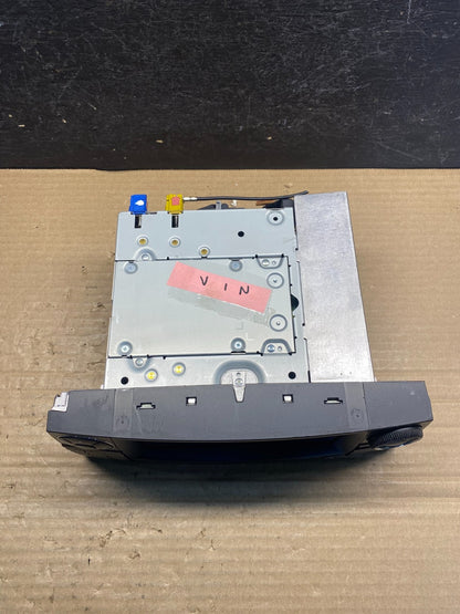 2009-2011 Mercedes Benz W211 E350 E500 Radio Screen Navigation Display AF3901 DW4