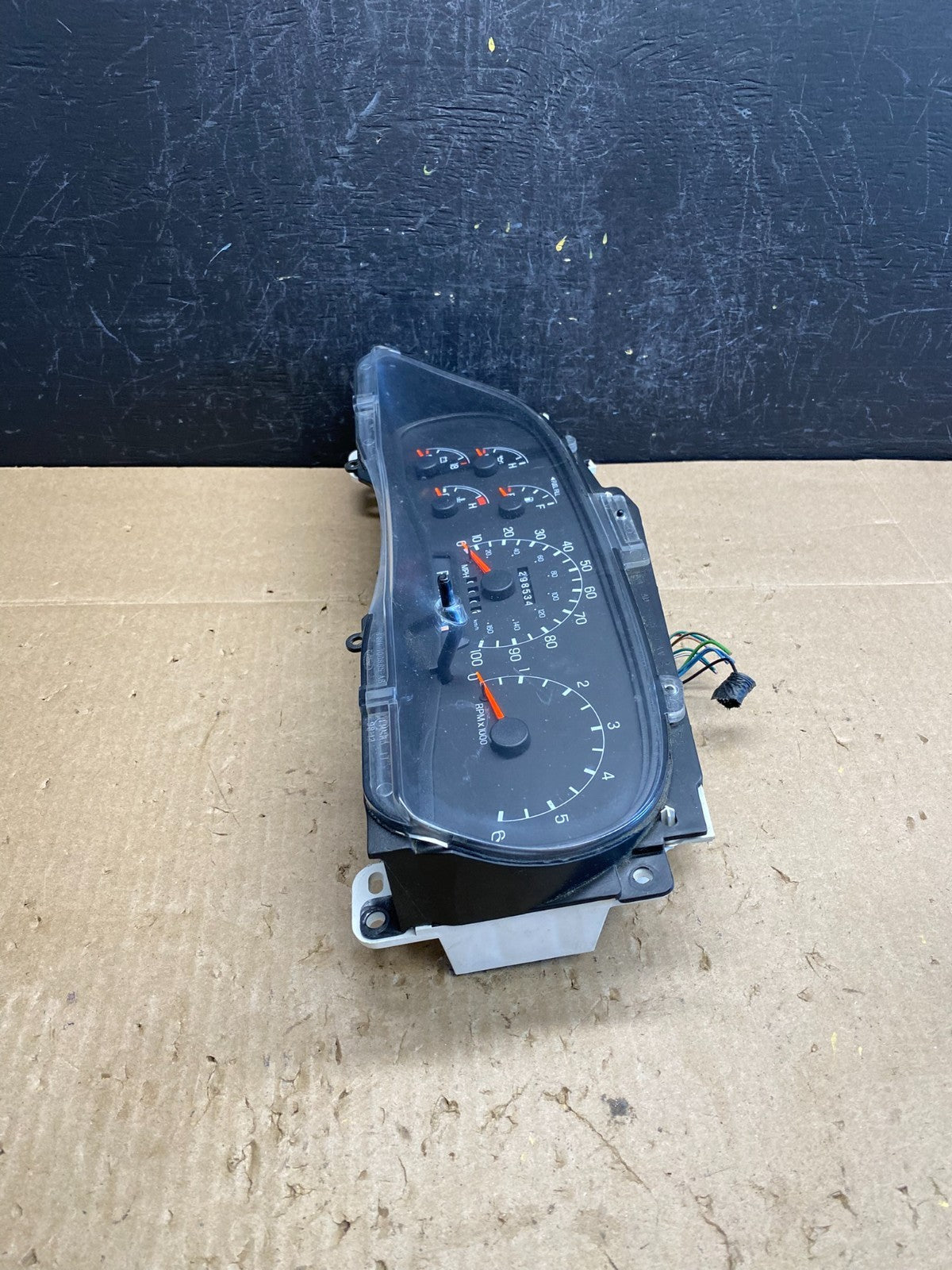 1999 - 2001 Ford F150 F-150 Speedometer Cluster Gauge ac6770 DG2