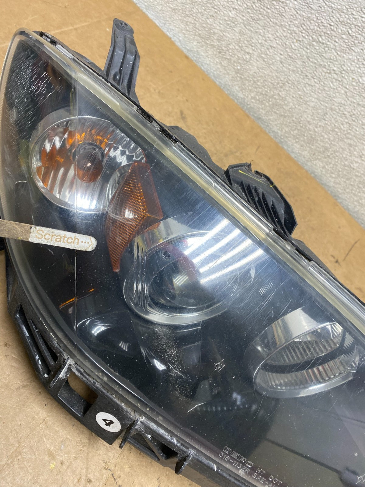 2004 to 2009 Mazda 3 Sedan Right Passenger Rh Side Headlight Oem X7248 GD3