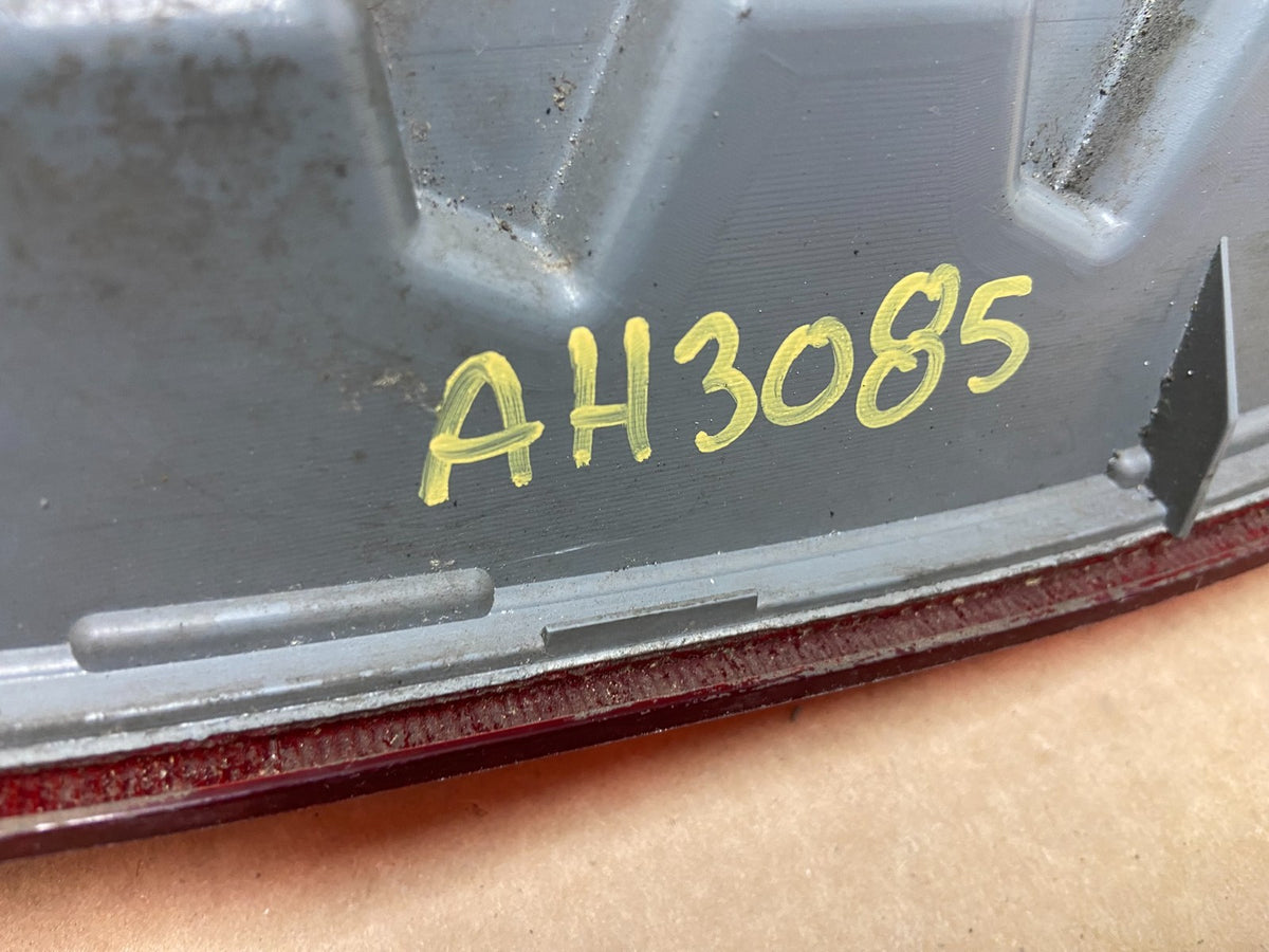2009 2010 2011 2012 Mitsubishi Galant Left Driver LH Tail Light AH3085 DW8