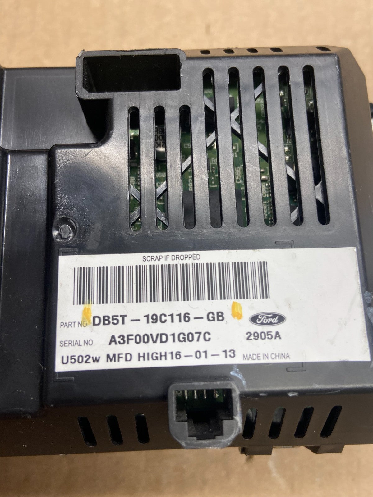 2013 to 2014 Ford Explorer Screen Communication Module DB5T-14B428-AC AE4356 DG4