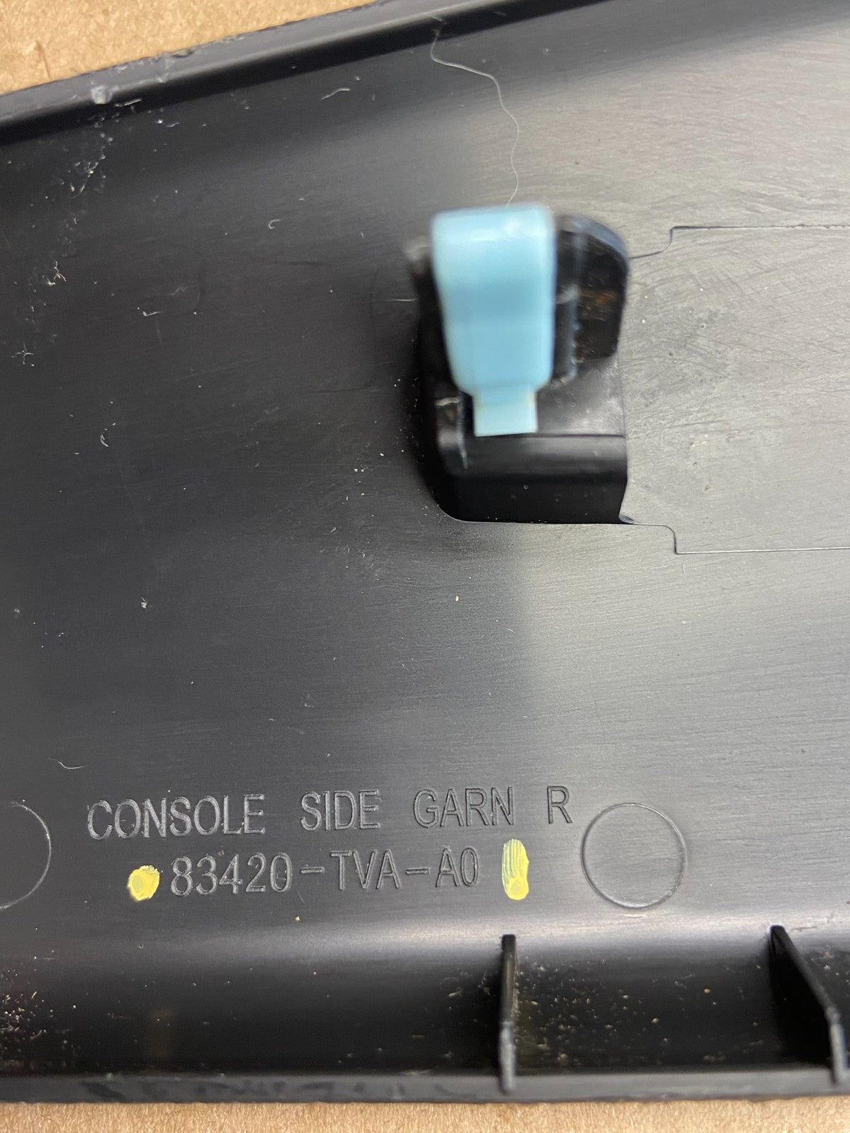 2018 to 2022 Honda Accord Front Right Center Console Trim Panel af1957 DG2