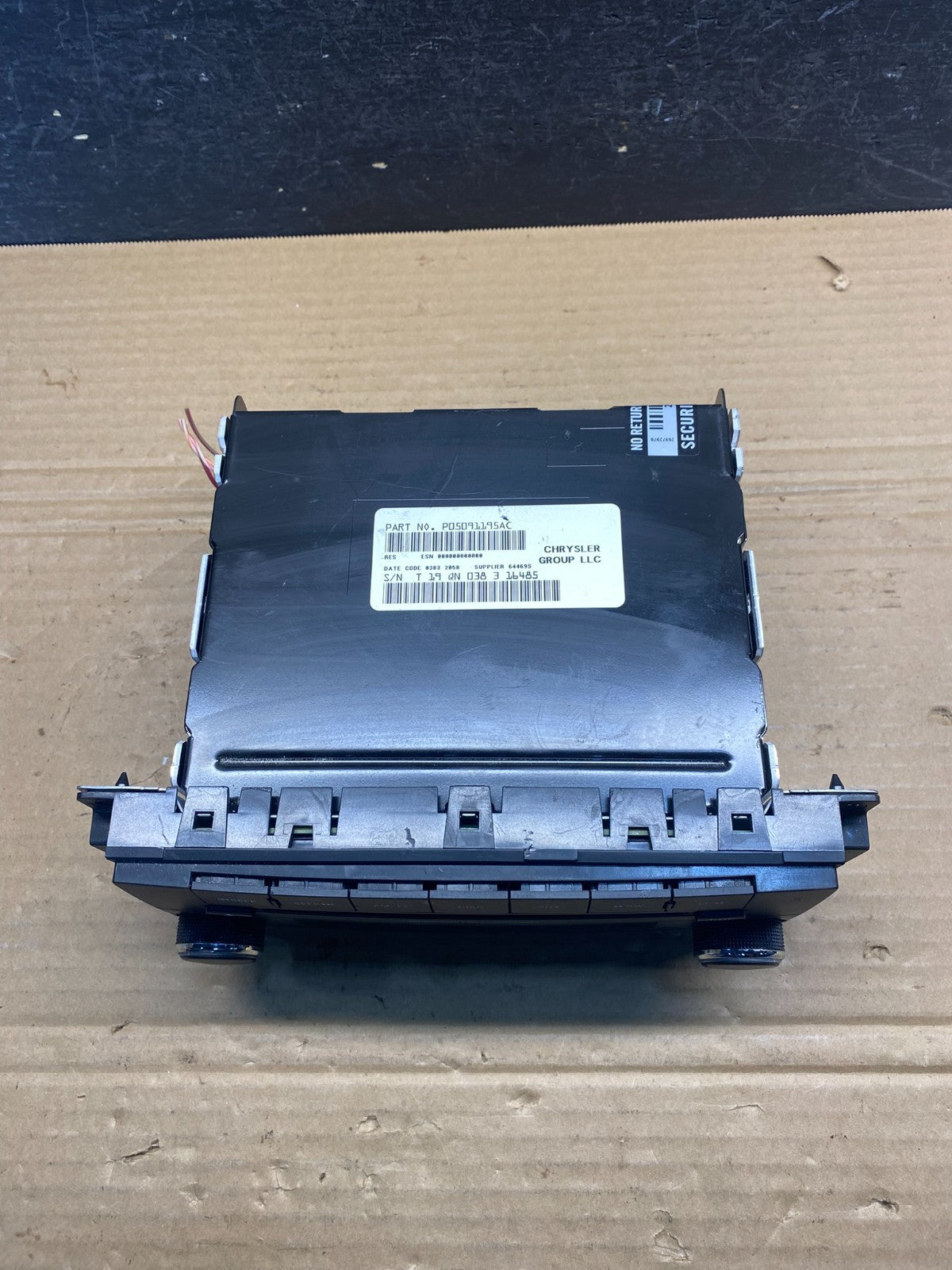 2007 2014 Jeep Dodge Chrysler Screen Display CD Player Satellite Radio AE4770 DG3