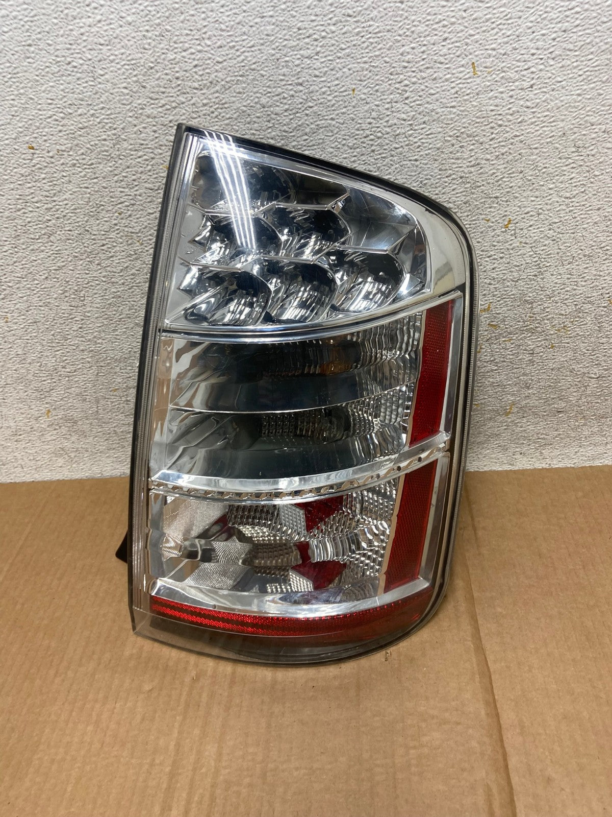 2006 to 2009 Toyota Prius Tail Light Right Passenger Side AI5674 LK0