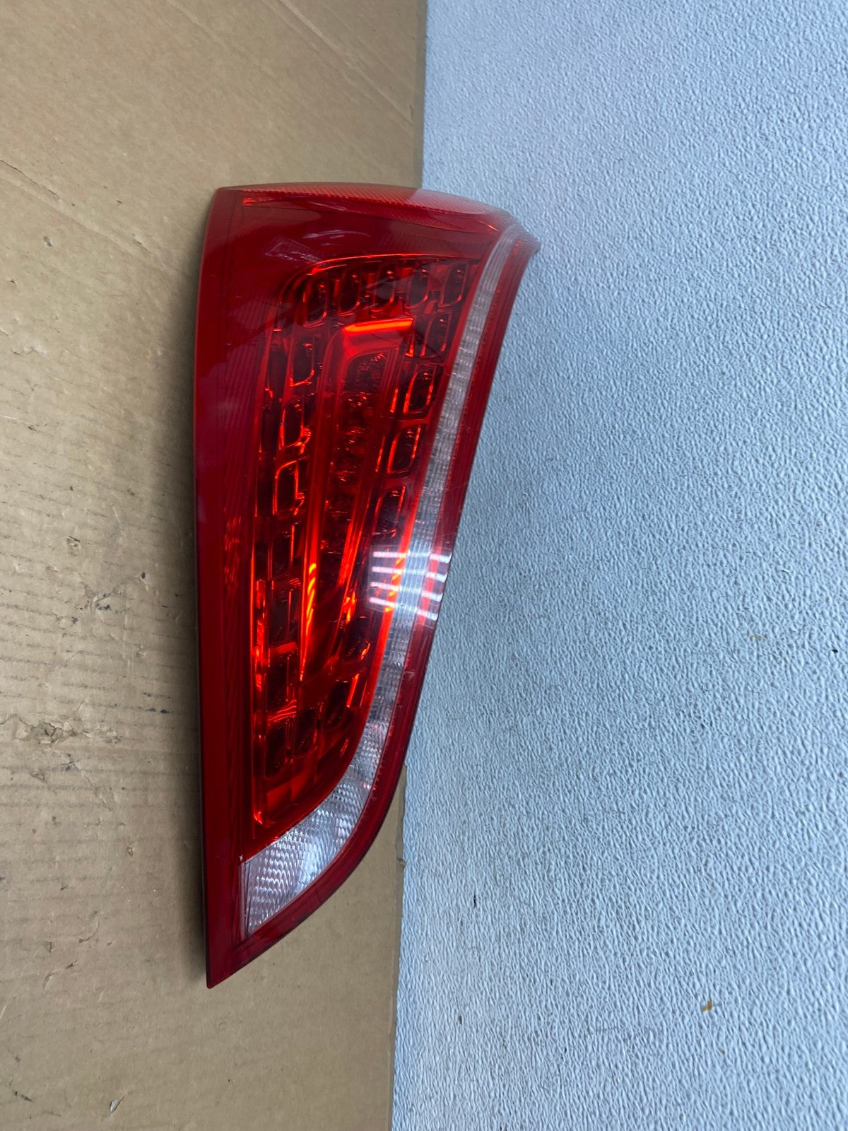 2009 to 2012 Audi Q5 Left Driver LH Side Tail light AD0906 LK1