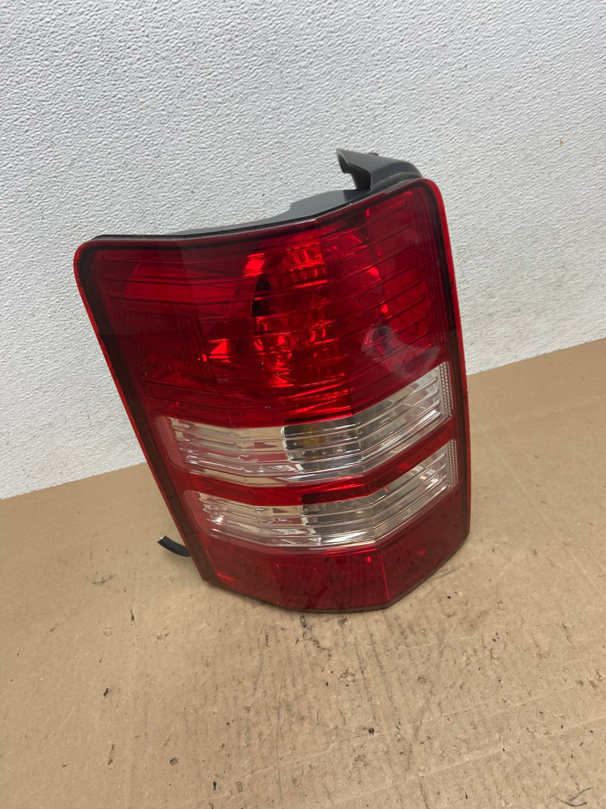 2008 to 2012 Jeep Liberty Left Driver Side Lh Tail Light AE6453 LK2