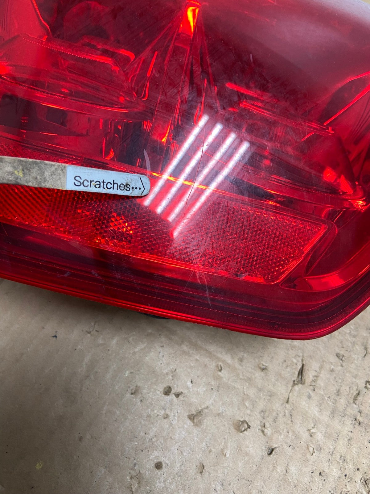 2003 2004 2005 Honda Pilot Left Driver LH Side Tail Light AC8220 LK3