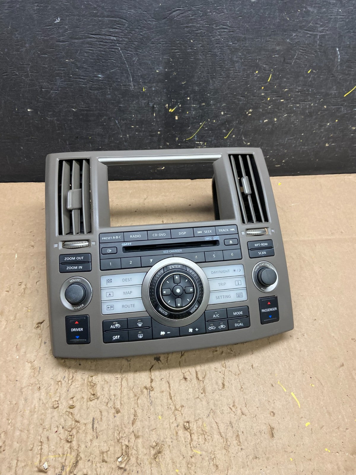 2006 to 2008 Infiniti FX35 Front Radio A/C Heater Switch Control Panel X1975 DG0