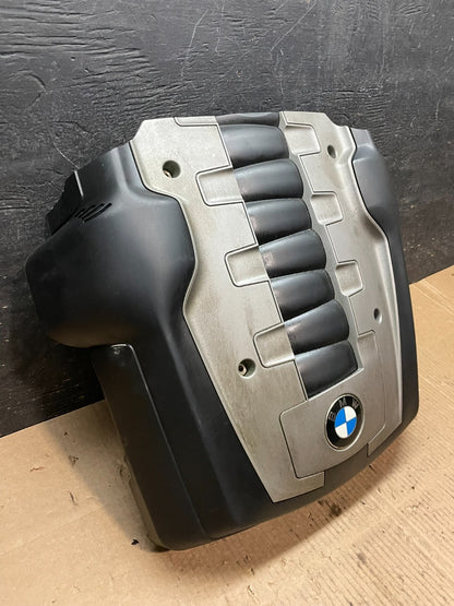 2006 to 2010 BMW 550i 650i 750i Plastic Engine Cover Shield OEM X9715 DG1