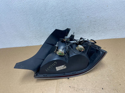1998-2003 Ford Crown Victoria Left Driver Lh Side Tail Light AF9745 DW7