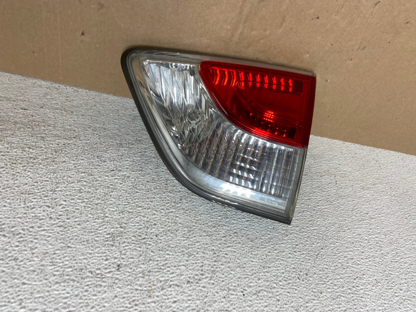 2013 to 2016 Nissan Pathfinder Right Passenger Inner Tail light AE6847 LK1