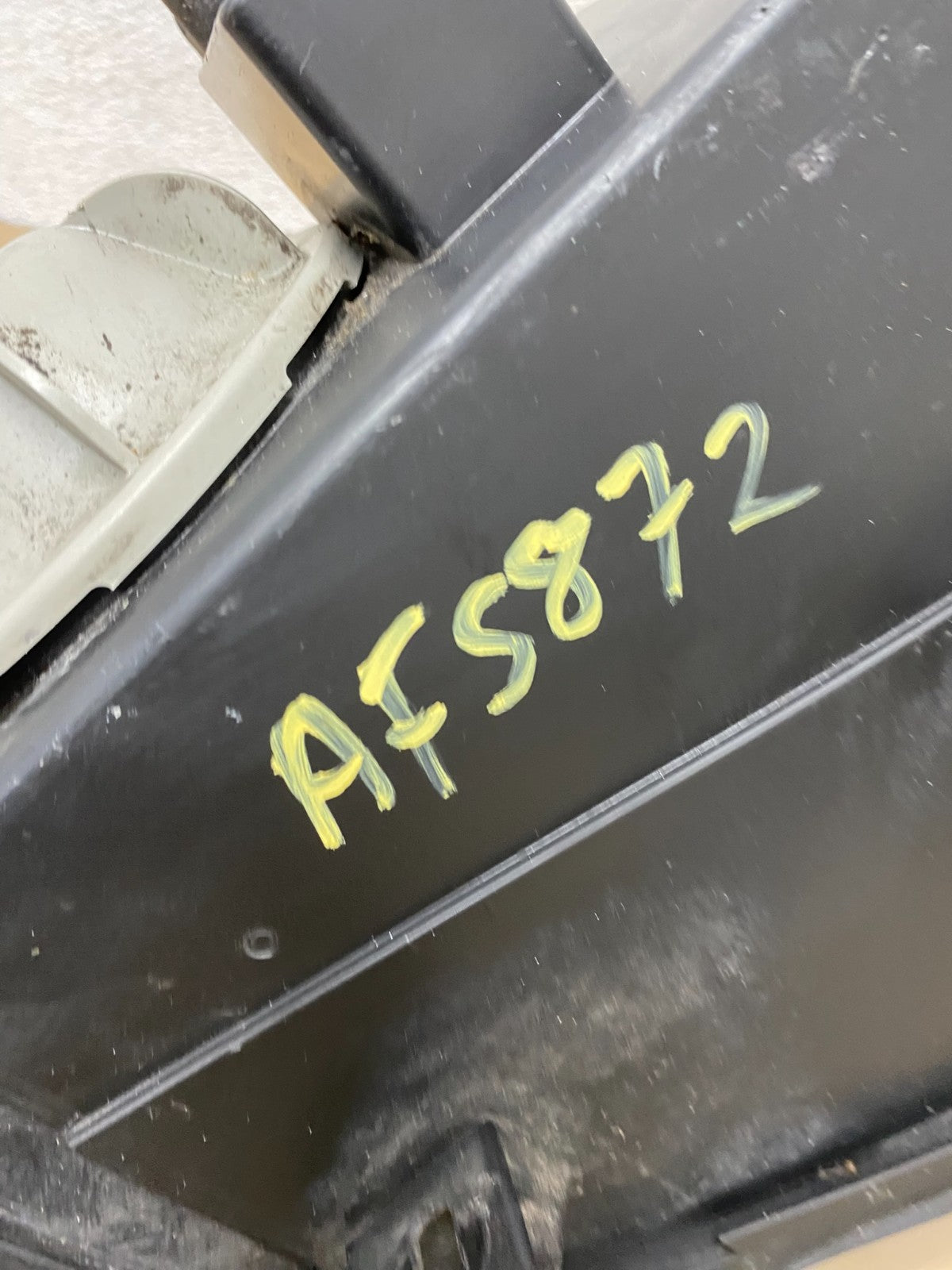 2010 to 2013 Ford Transit Connect Left Driver Side Headlight AF5872 DW6