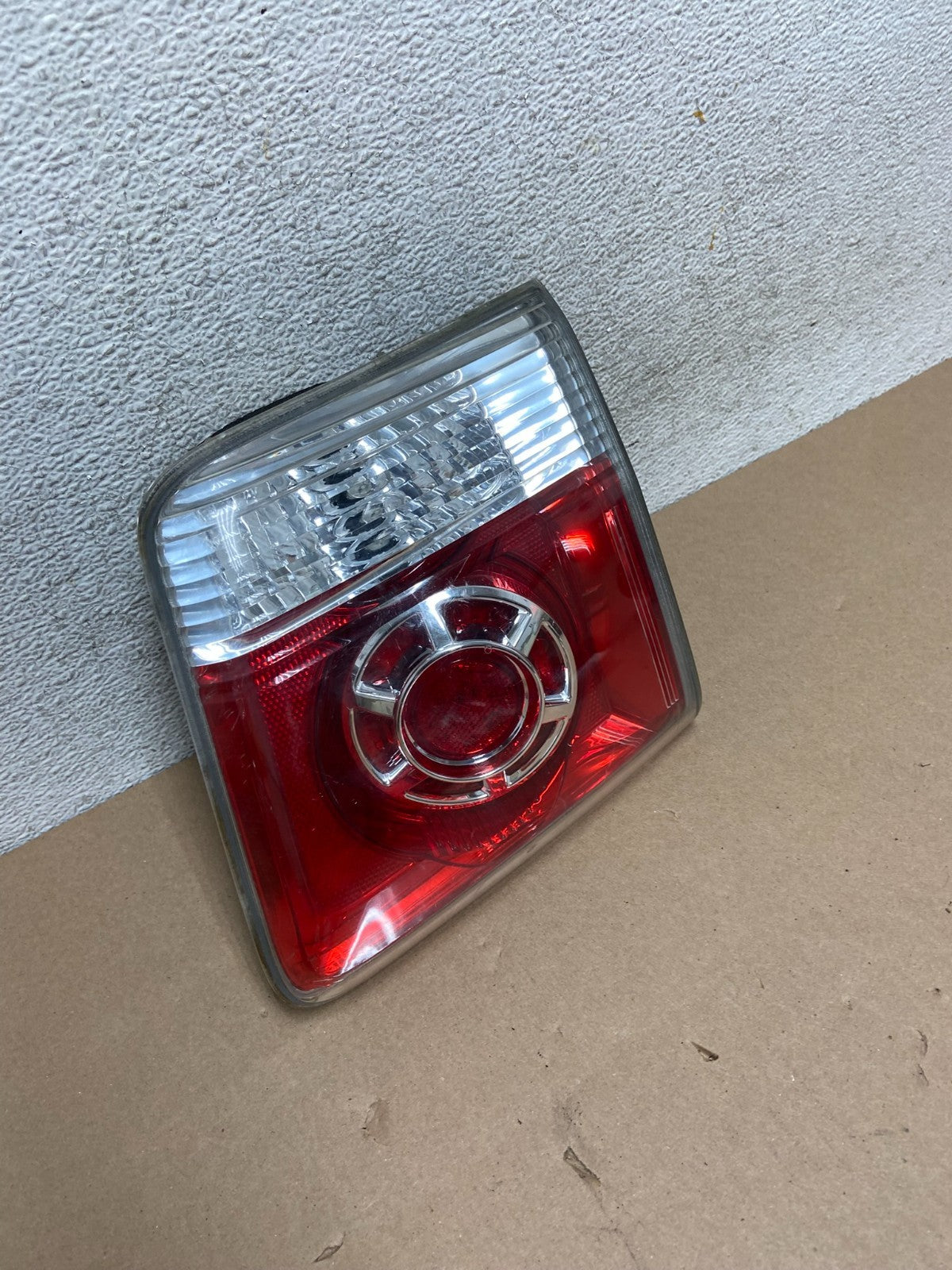 2007 to 2012 GMC Acadia Right Passenger Rh Hatch Tail Light Inner AG5723 DW2