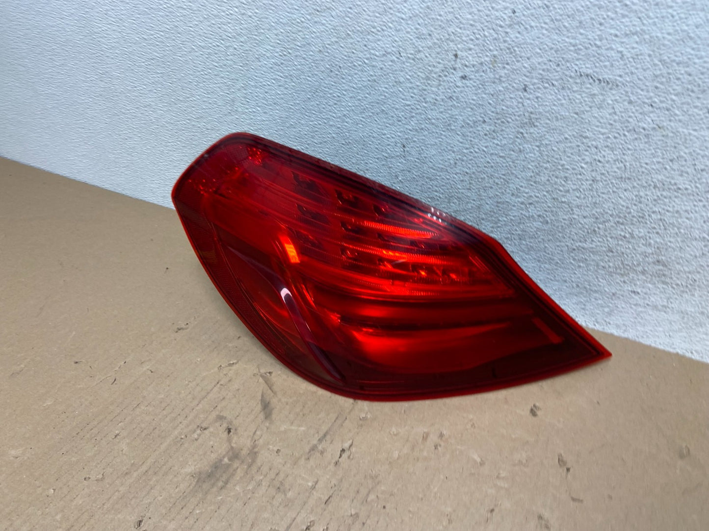 2012 - 2017 BMW F06 650i Left Driver LH Side Tail Light AE7359 DG1