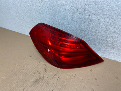 2012 - 2017 BMW F06 650i Left Driver LH Side Tail Light AE7359 DG1