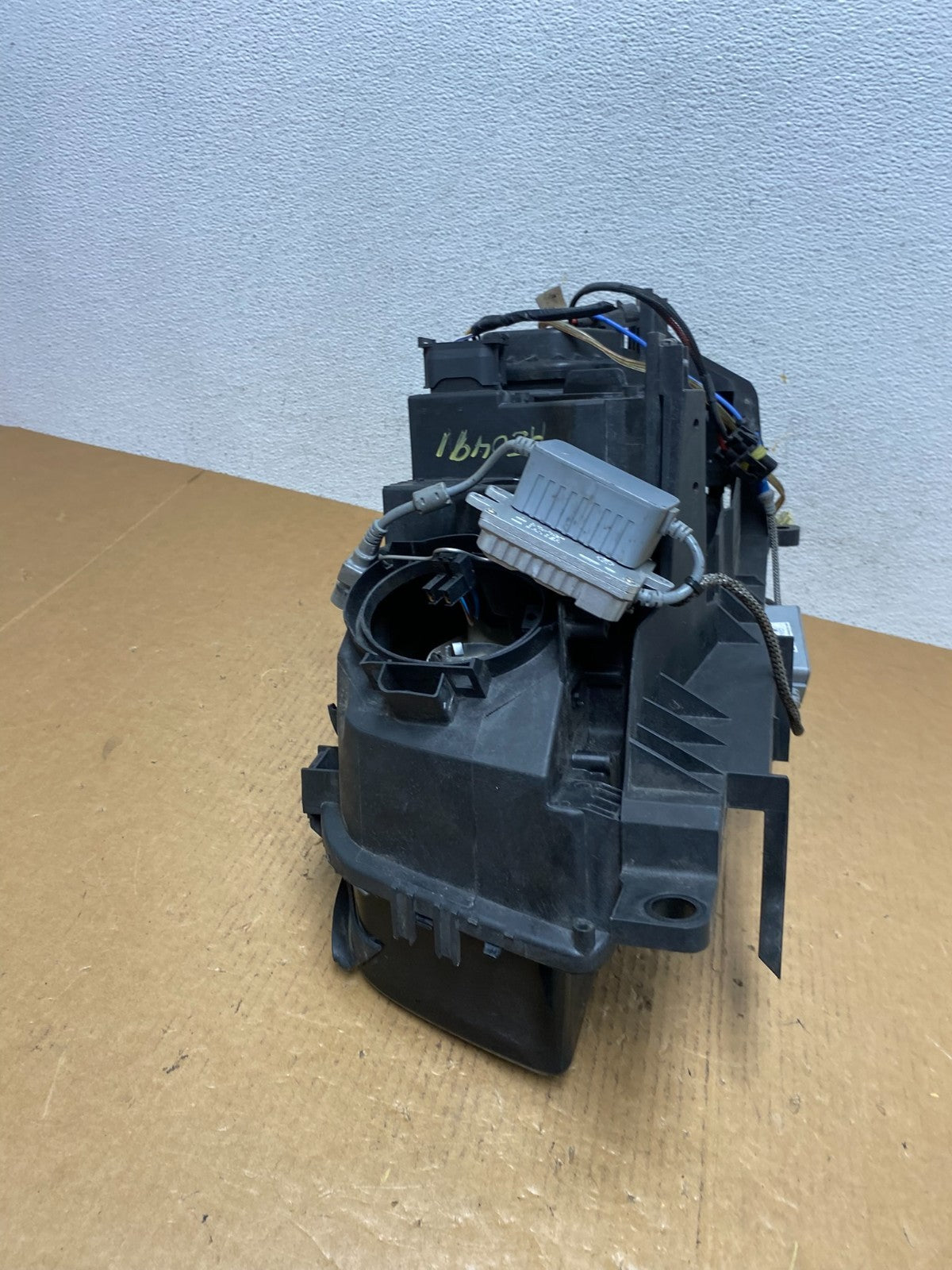 2007 to 2010 BMW X3 Right Passenger Rh Side Halogen Headlight AE0491 DW10