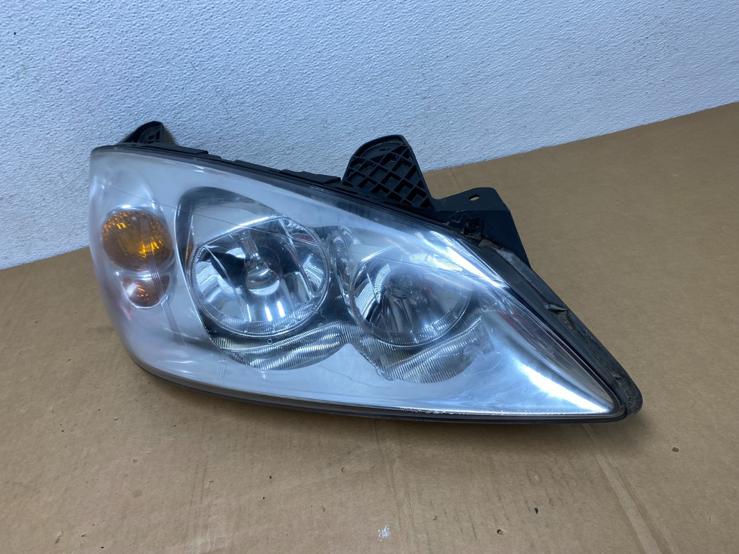 2005 to 2009 Pontiac G6 Headlight Right Passenger Rh Side Halogen DEPO AC8384 DW1