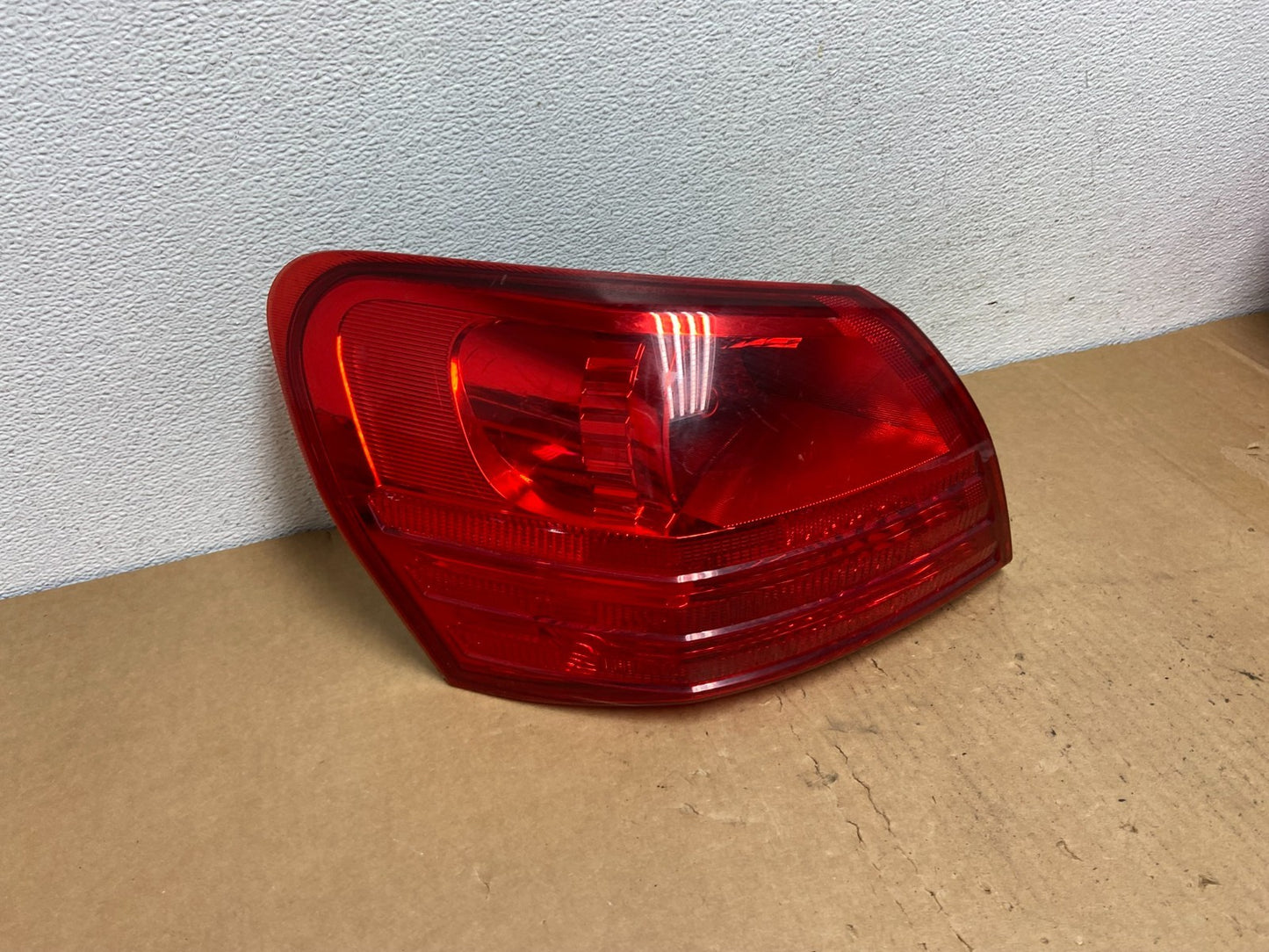 2008 to 2015 Nissan Rogue Left Driver Lh Side Tail Light AC8496 DW2