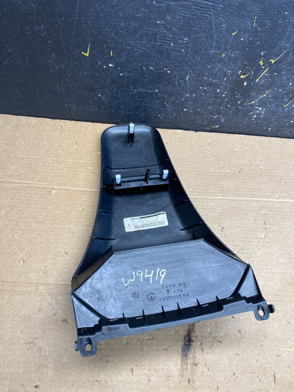 2004-2006 Mitsubishi Endeavor Center Dash Display Clock Cover Trim Bezel w9419 D5