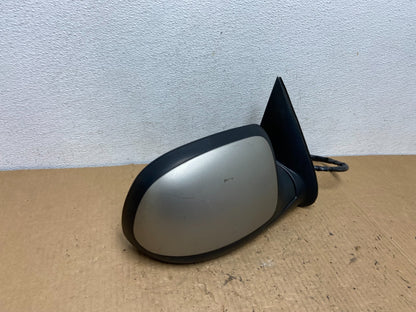 2003-2006 Chevrolet Tahoe Suburban Right Passenger Turn Door Mirror ac7823 DG2