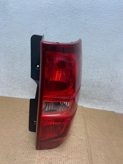 2008-2014 Chevrolet Tahoe Suburban Right Passenger Rh Tail Light AI5896 LK2