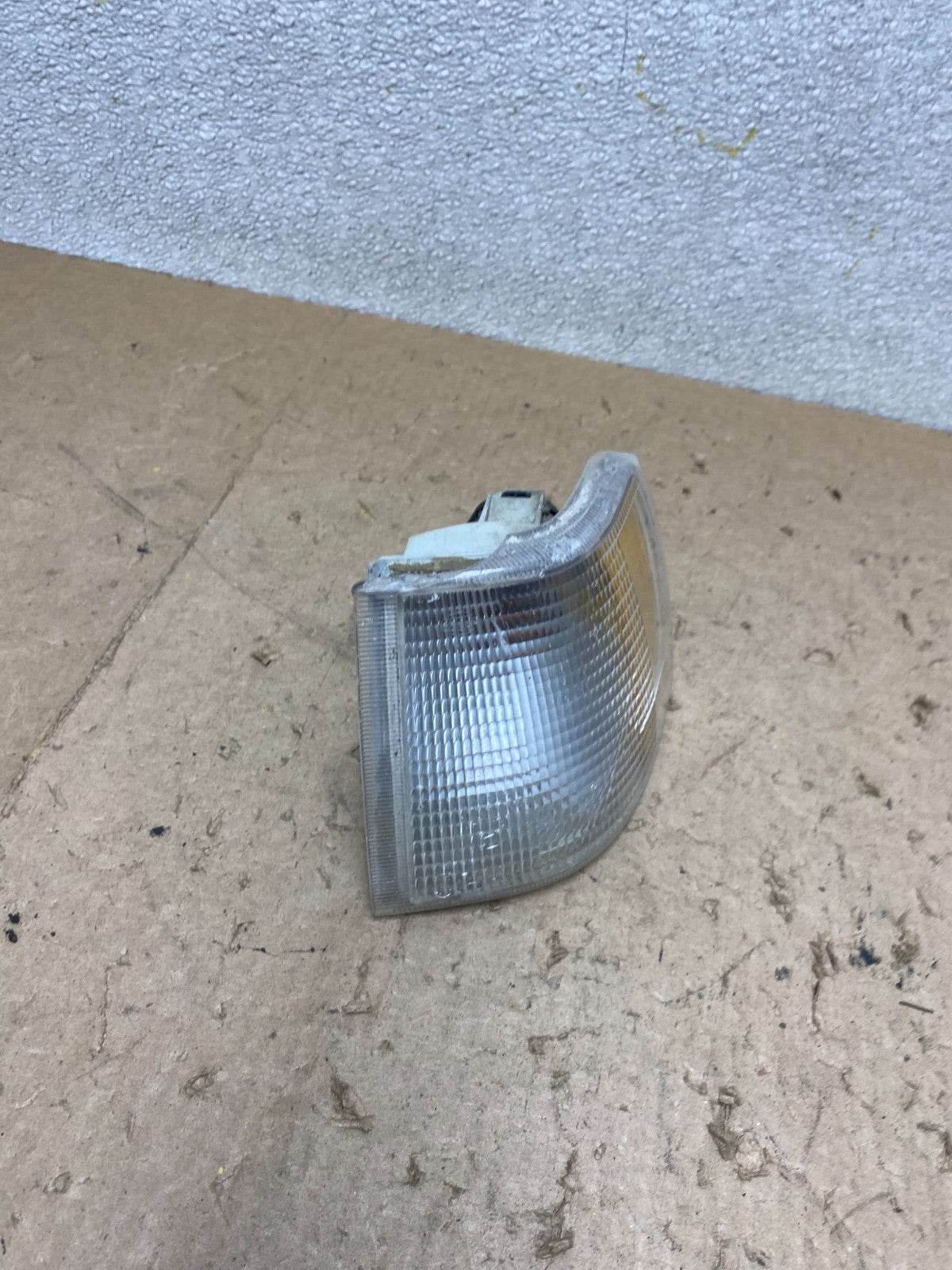 1991 to 1995 Volvo 940 Left Driver Side Headlight Turn Signal X2197 PS2