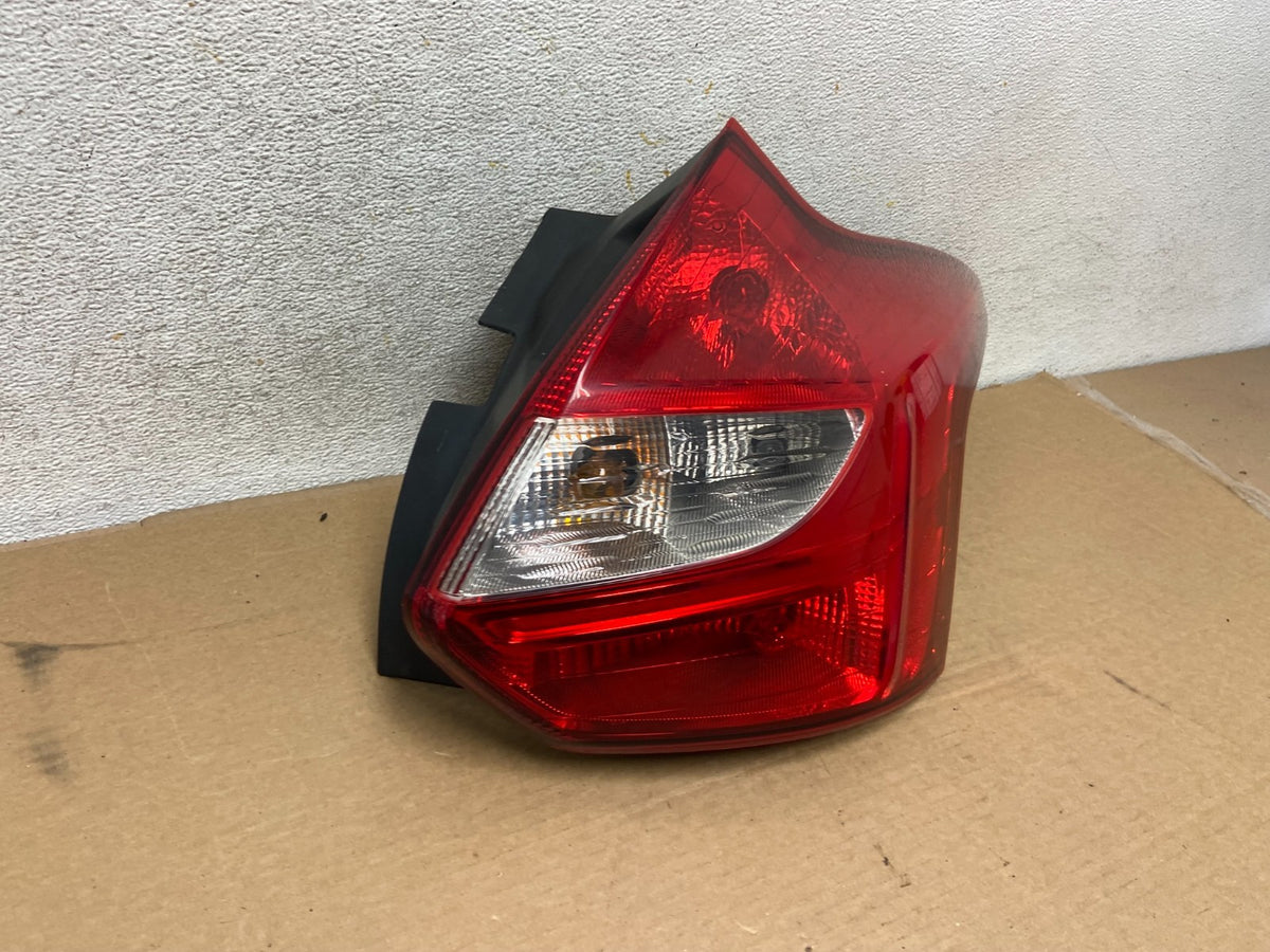 2012-2014 Ford Focus Hatchback Right Passenger Side Rh Tail Light AH4428 DW1