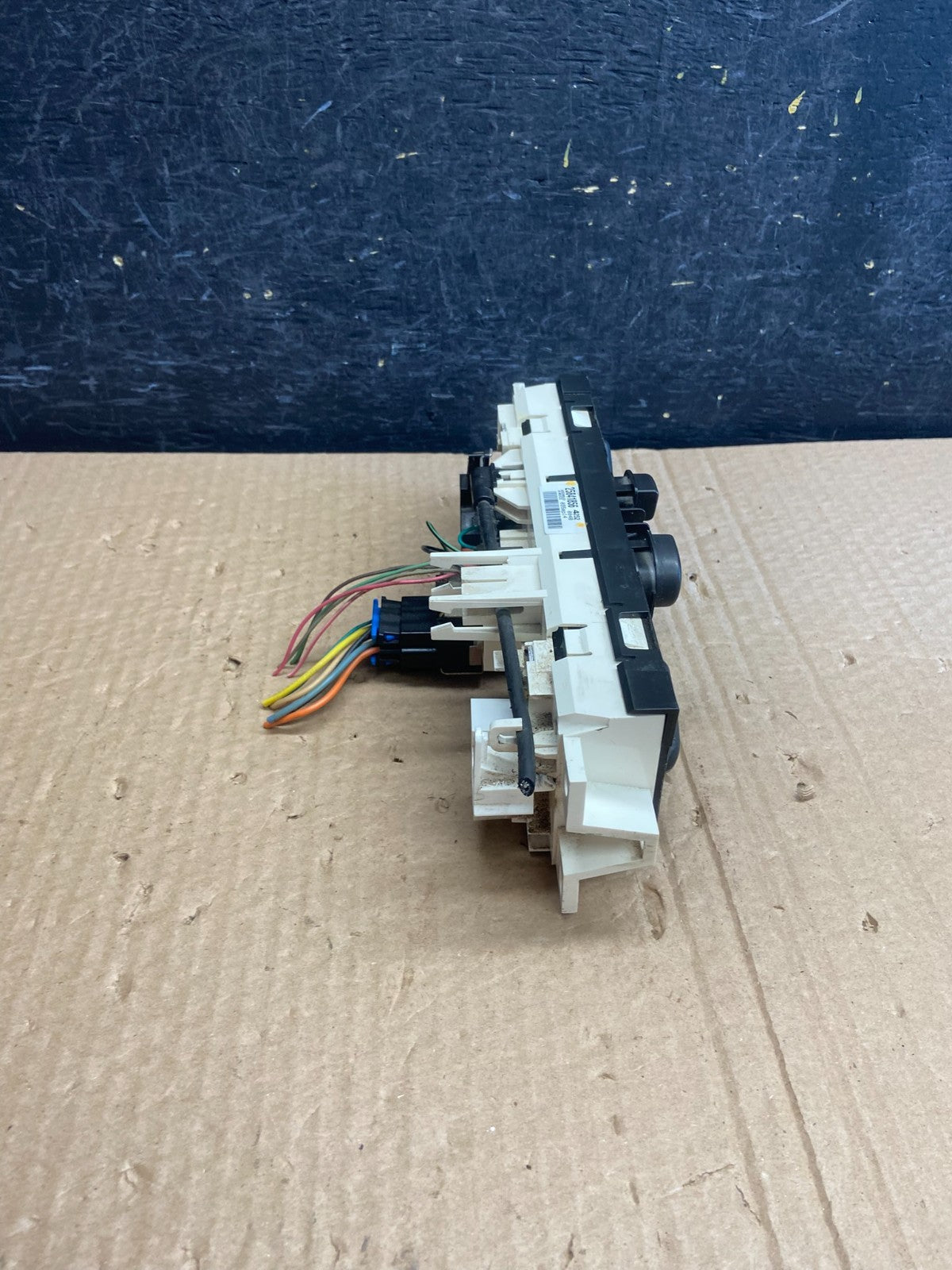 2004 to 2008 GMC Chevrolet Canyon Colorado Climate Control A/C Panel AF6269 DG1