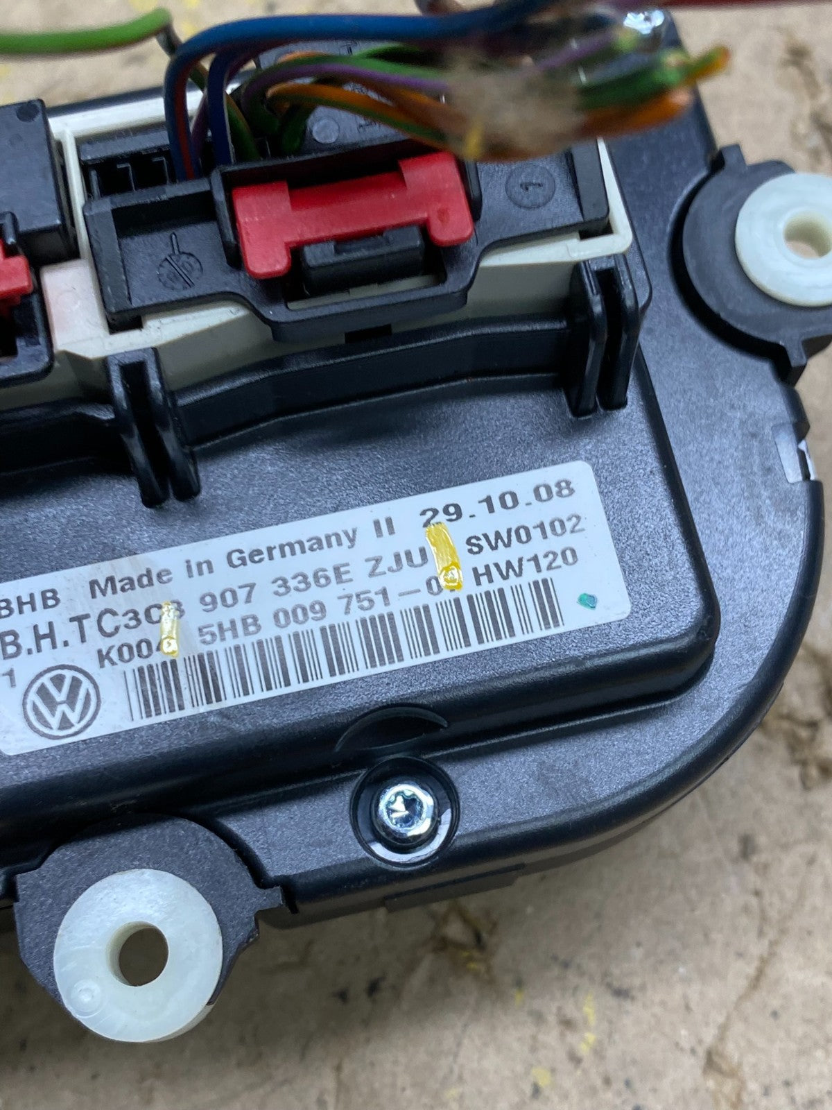 2009 - 2011 Volkswagen CC Center Climate Control Panel AC Heater u5637 DG6