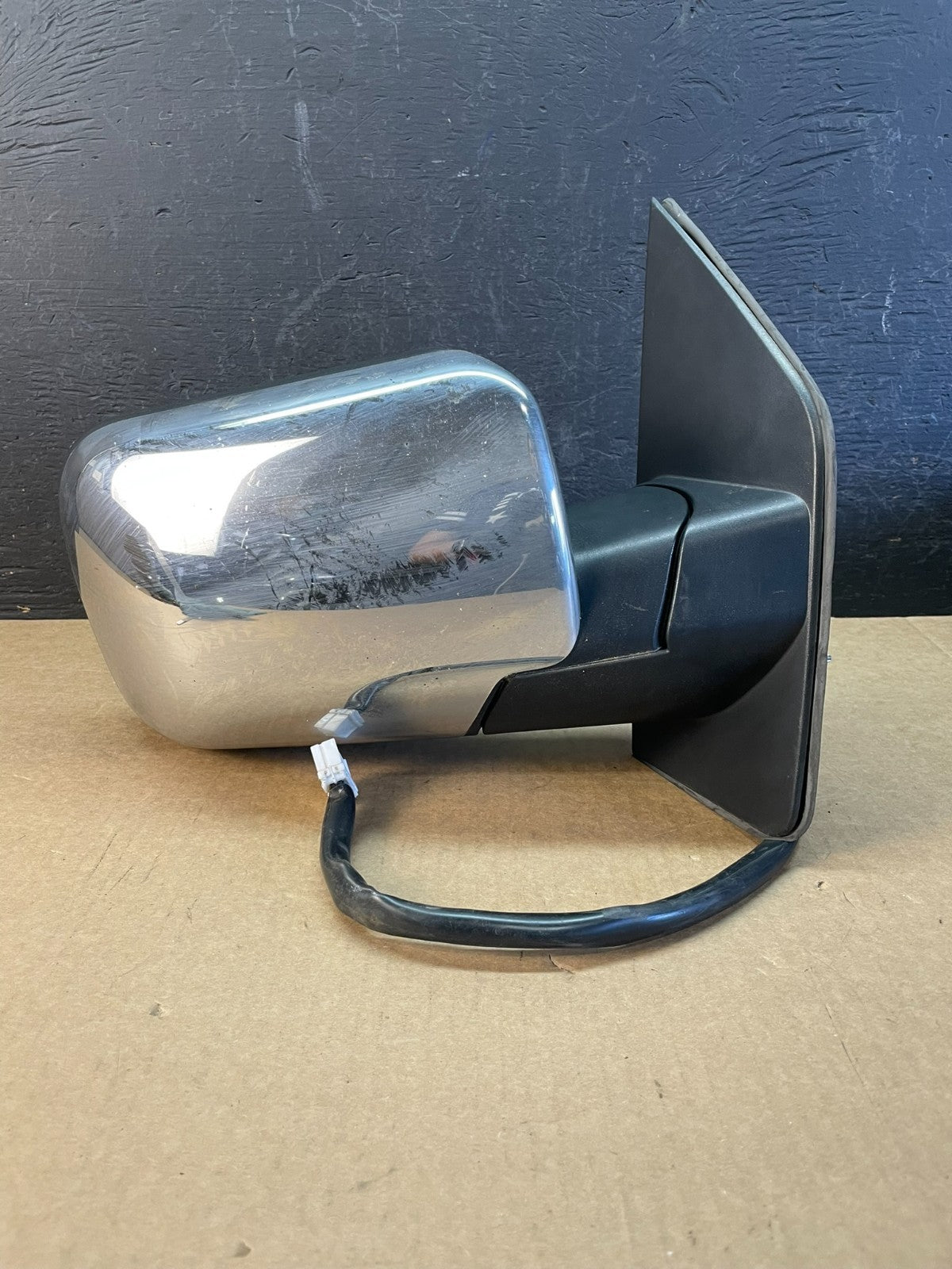 2004 to 2015 Nissan Armada Right Passenger Turn Signal Door Mirror AC9994 DG0