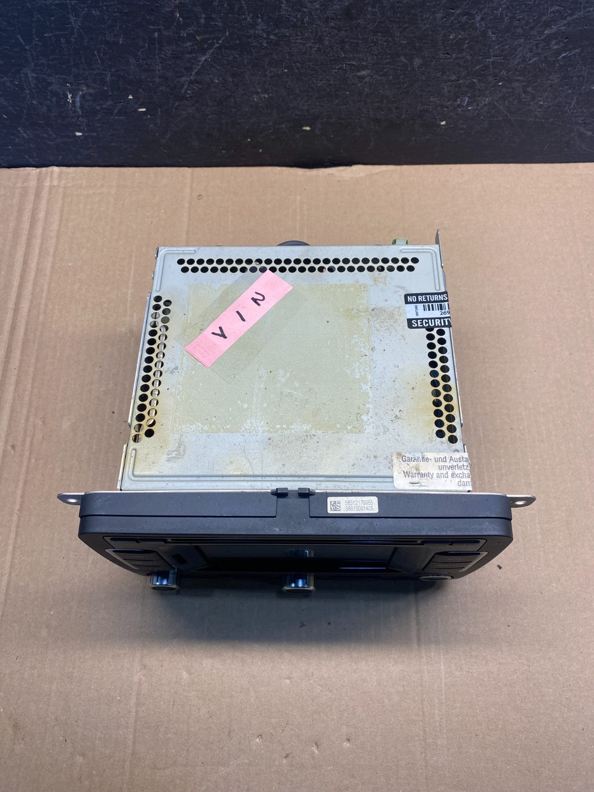 2009 to 2017 Volkswagen Tiguan Radio CD Player Screen Display ae7509 DG3