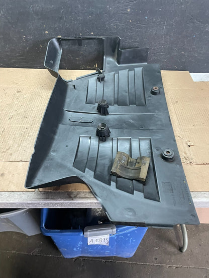 2004 Lincoln Aviator Engine Motor Cover M6062 PS7