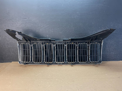 2005 2006 2007 Jeep Grand Cherokee Front Upper Grill Grille AE8701 DG3