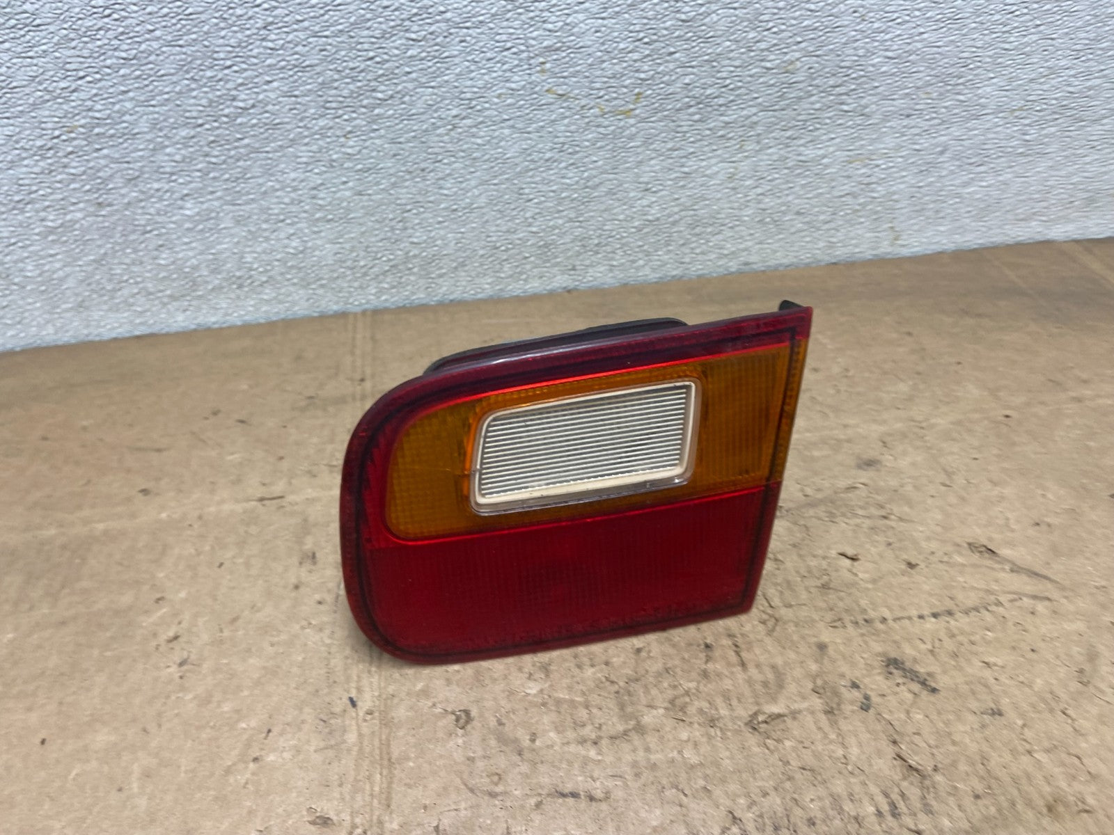 1992 to 1993 Honda Civic Right Passenger RH Side Tail Light OEM Y6775 DG0