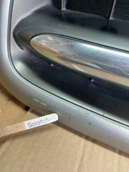 2001 to 2004 Toyota Sequoia Front Upper Grill Grille W/ Emblem Oem AB7578 DG4