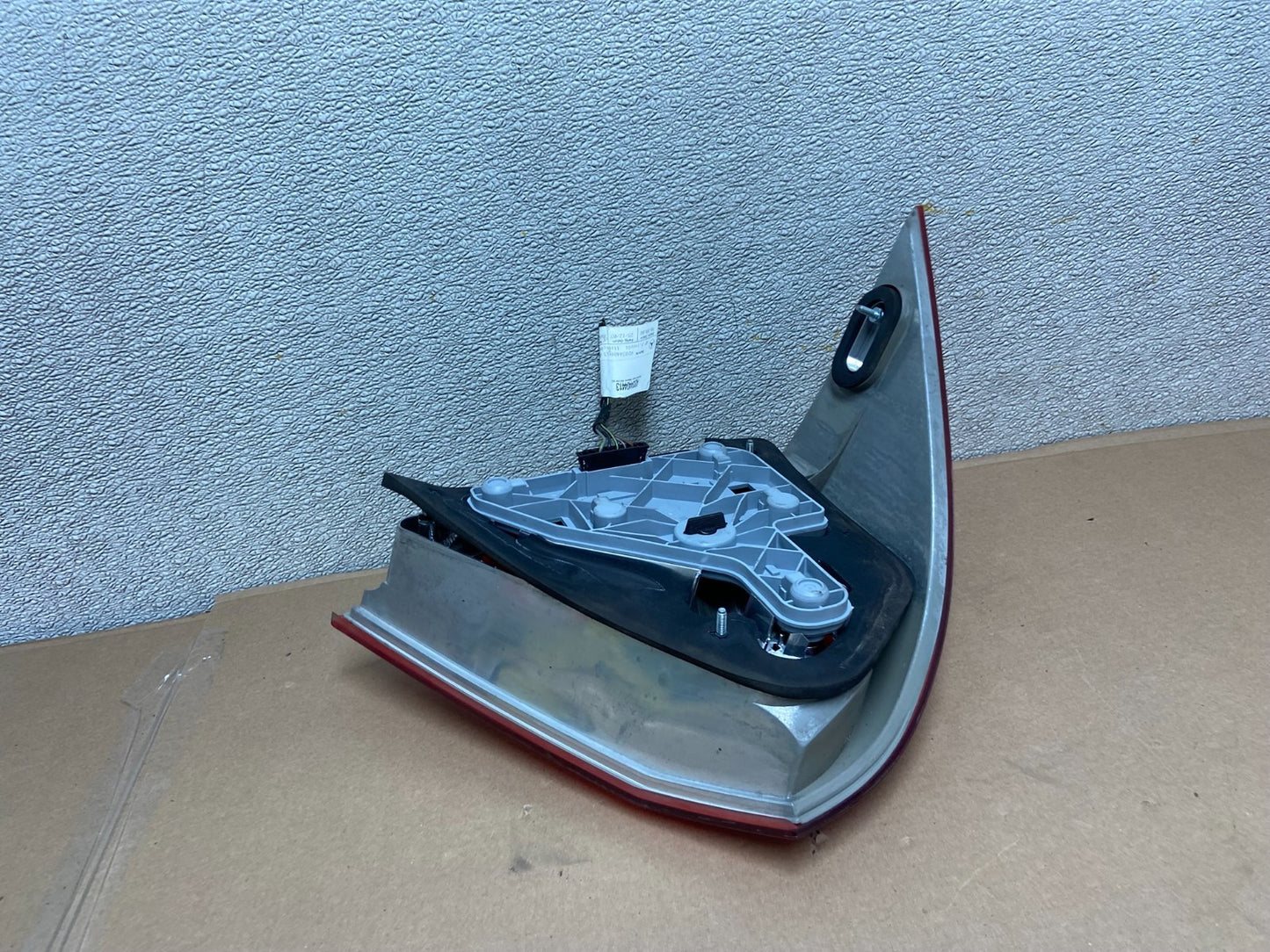 2001-2004 Mercedes-Benz C230 C240 W203 C-Class Right Passenger Tail Light AA98494