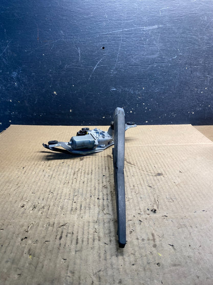 2012 to 2017 Mazda 5 Windshield Rear Wiper Motor z4770 DG2