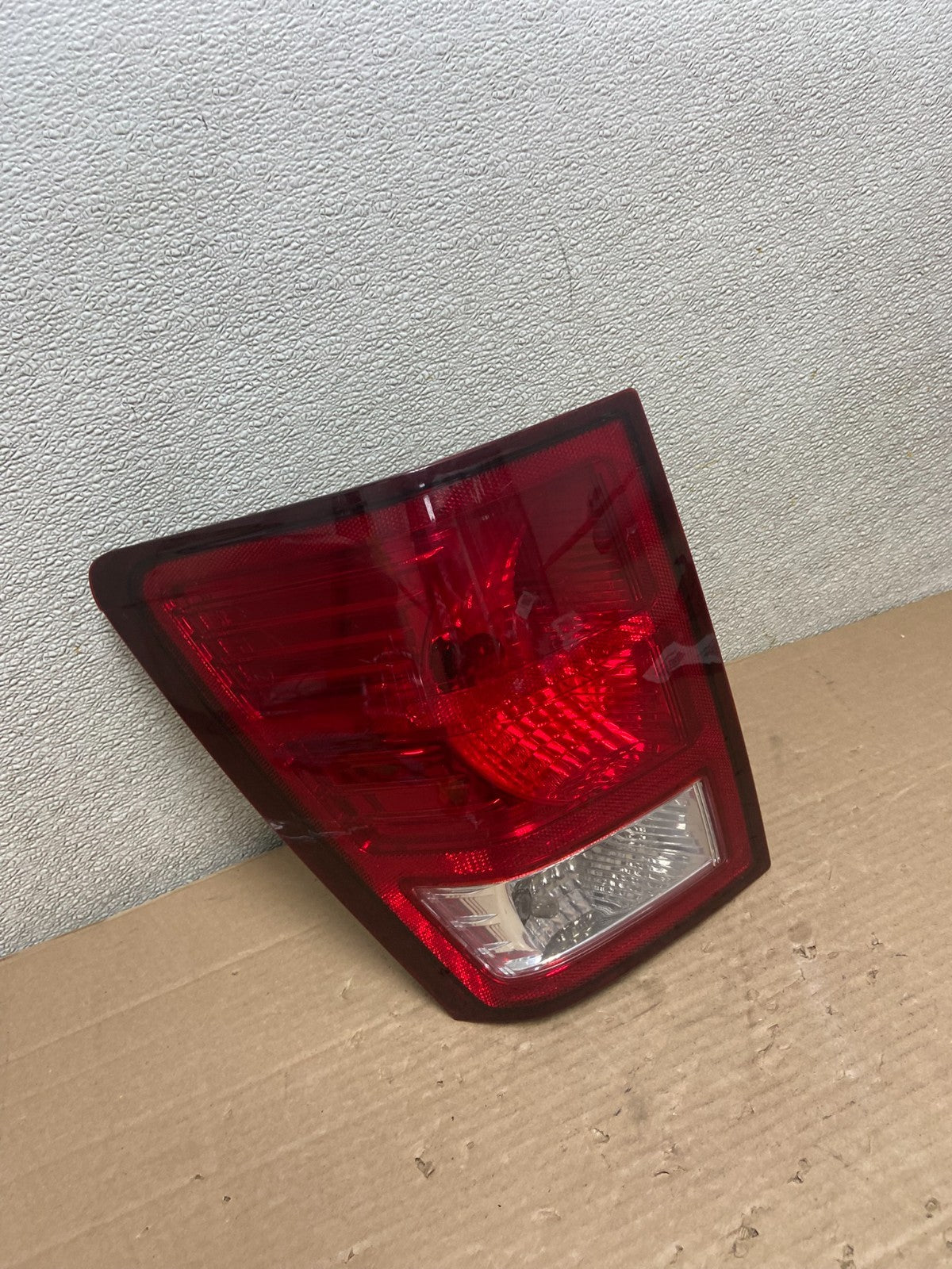 2007 2008 2009 2010 Jeep Grand Cherokee Left Driver Lh Tail Light AA8777 LK2