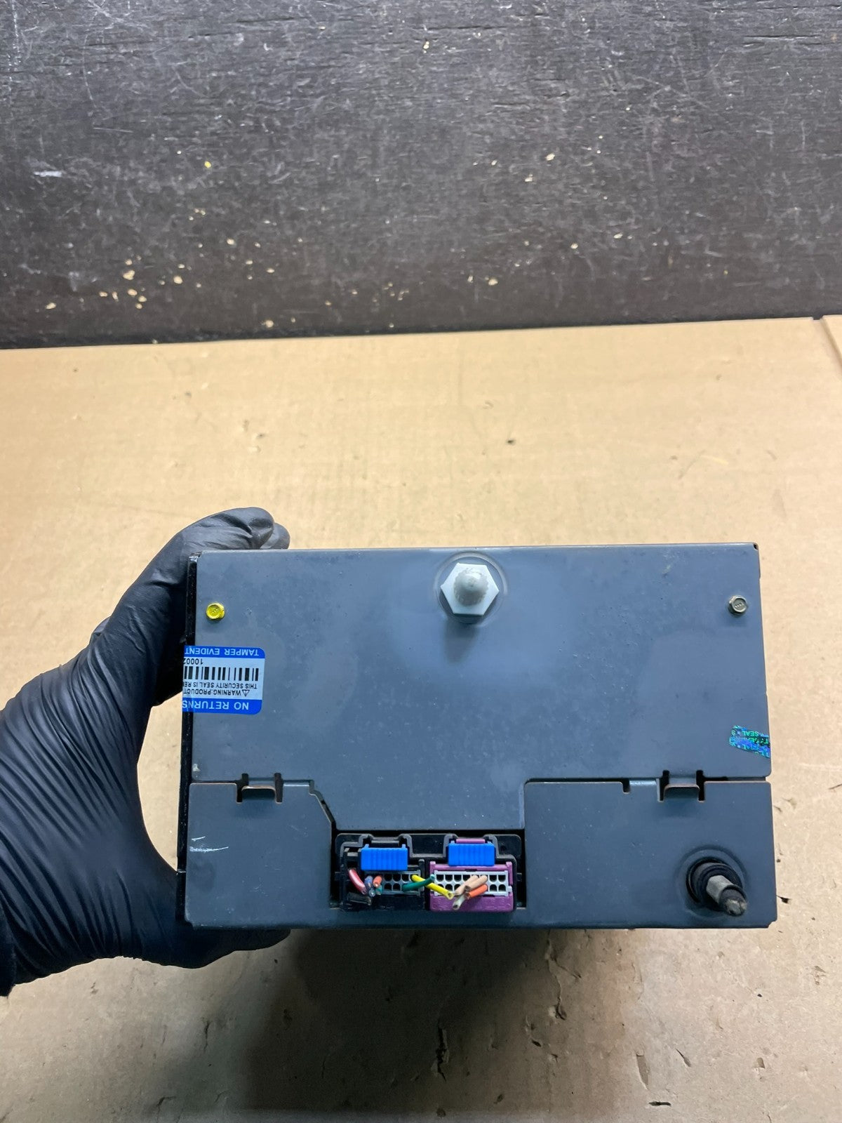 2007 to 2008 GMC Savana Audio Equipment Radio W4360 PS2