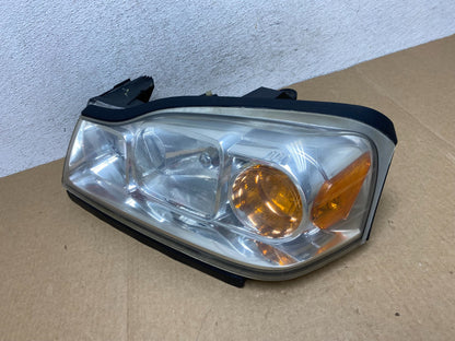 2006 to 2007 Saturn Vue Headlight Left Driver LH Side Halogen AF9535 DW1