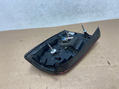 2000 to 2005 Cadillac Deville Left Driver Lh Side Tail Light AE6046 LK6