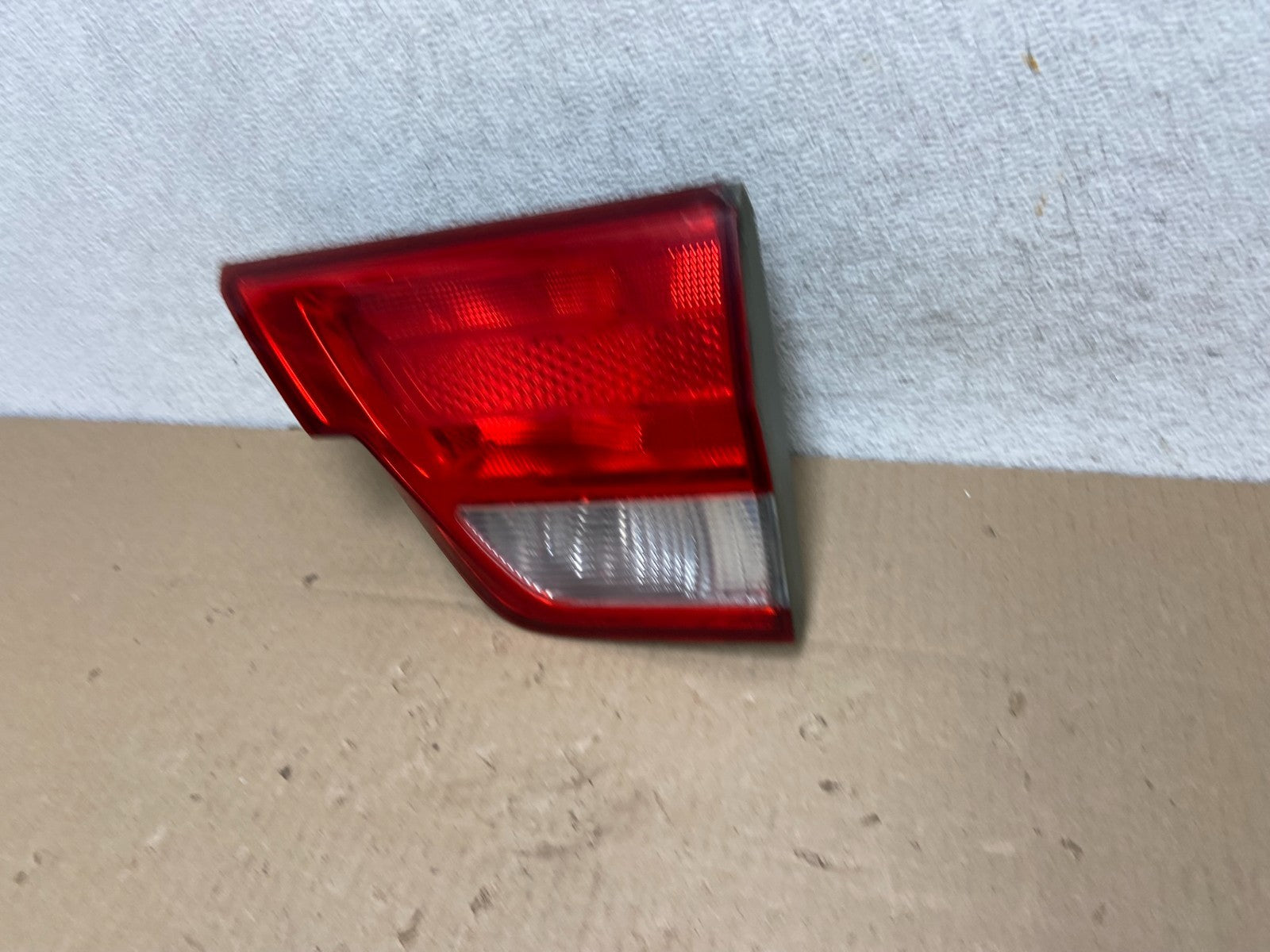 2011-2013 Jeep Grand Cherokee Right Passenger Rh Inner Tail Light AG5906 DW1