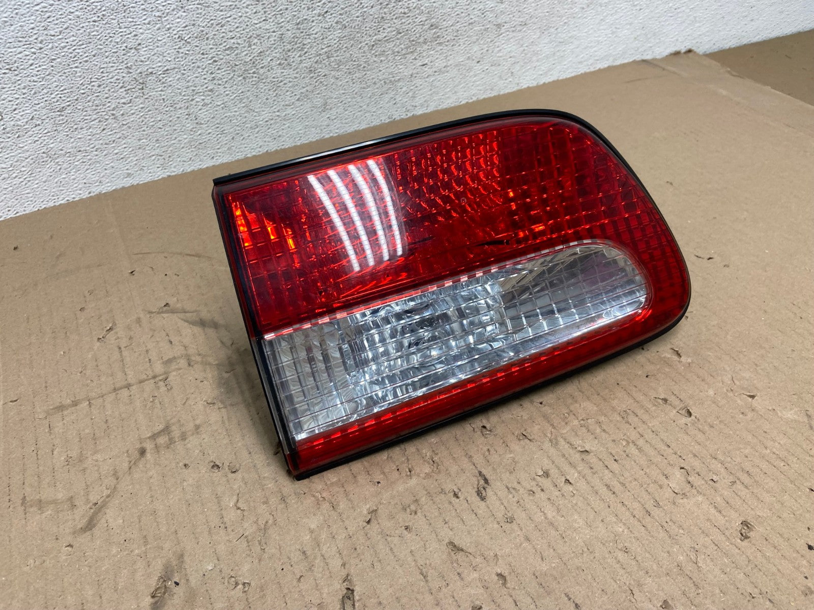 2001 2002 2003 Toyota Sienna Left Driver Lh Side Inner Tail Light AE8769 LK2