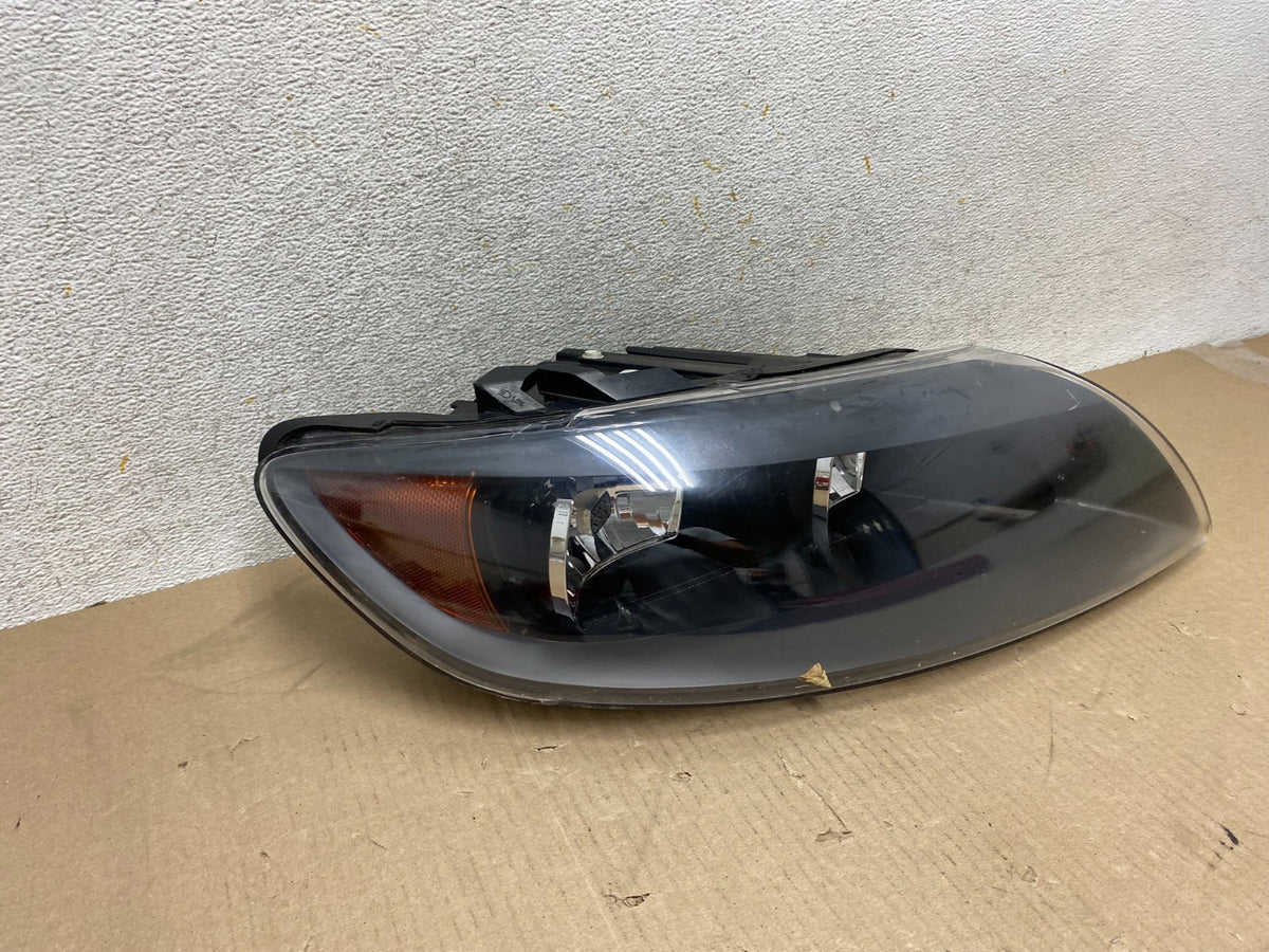 2007- 2009 Audi Q7 Right Passenger RH Side Black Halogen Headlight AH6765 DW1