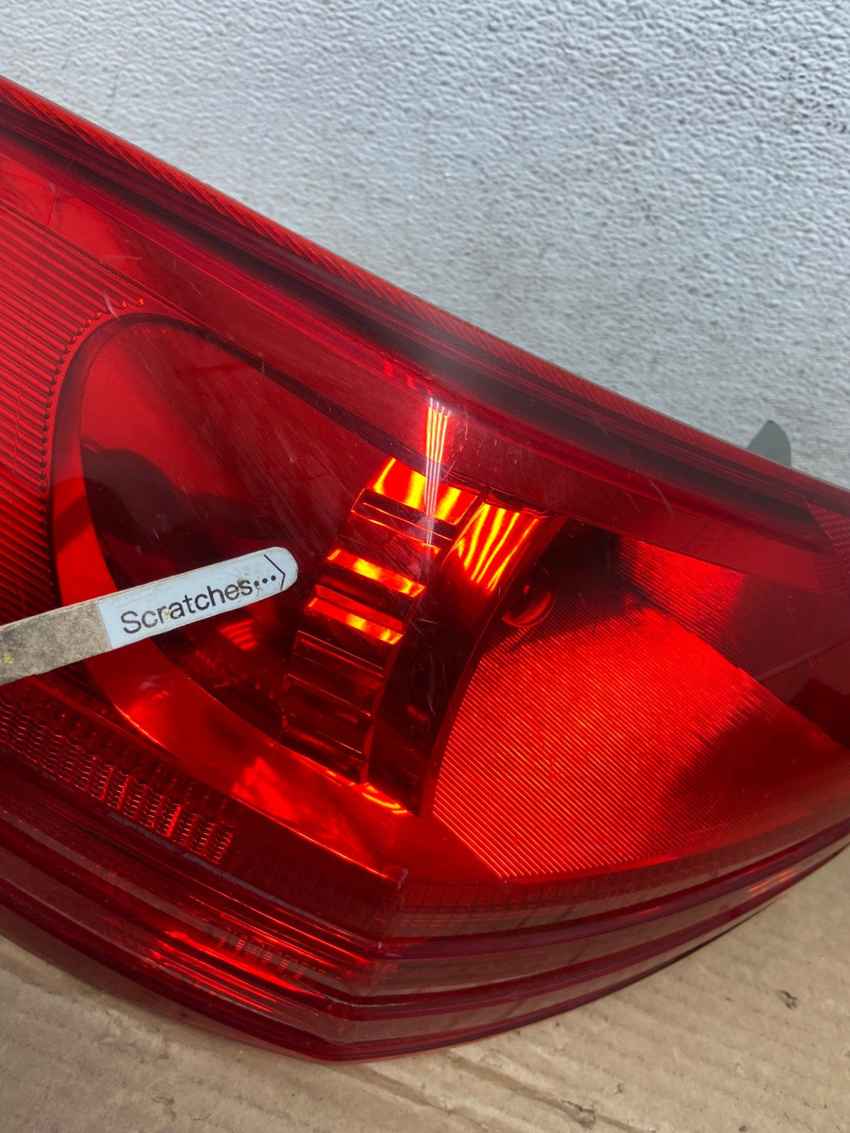 2008 to 2015 Nissan Rogue Left Driver Lh Side Tail Light AD3934 LK3