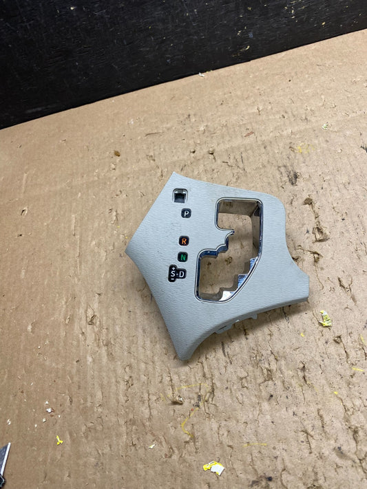 2011 to 2013 Toyota Sienna Gear Shift Shifter Indicator Bezel Trim OEM t6080 DG0