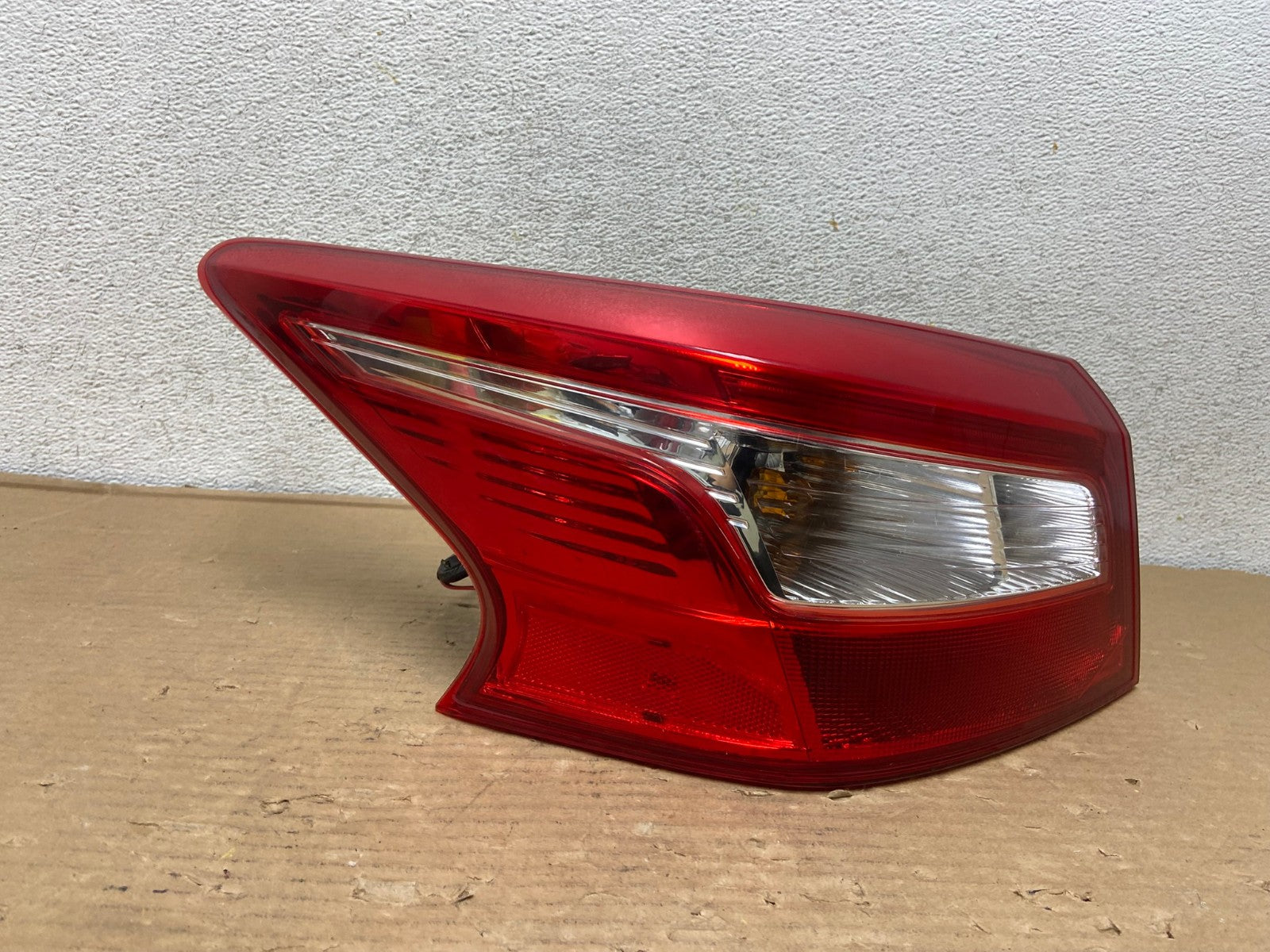 2016 2017 2018 Nissan Sentra Left Driver LH Side Tail Light AG9300 LK0