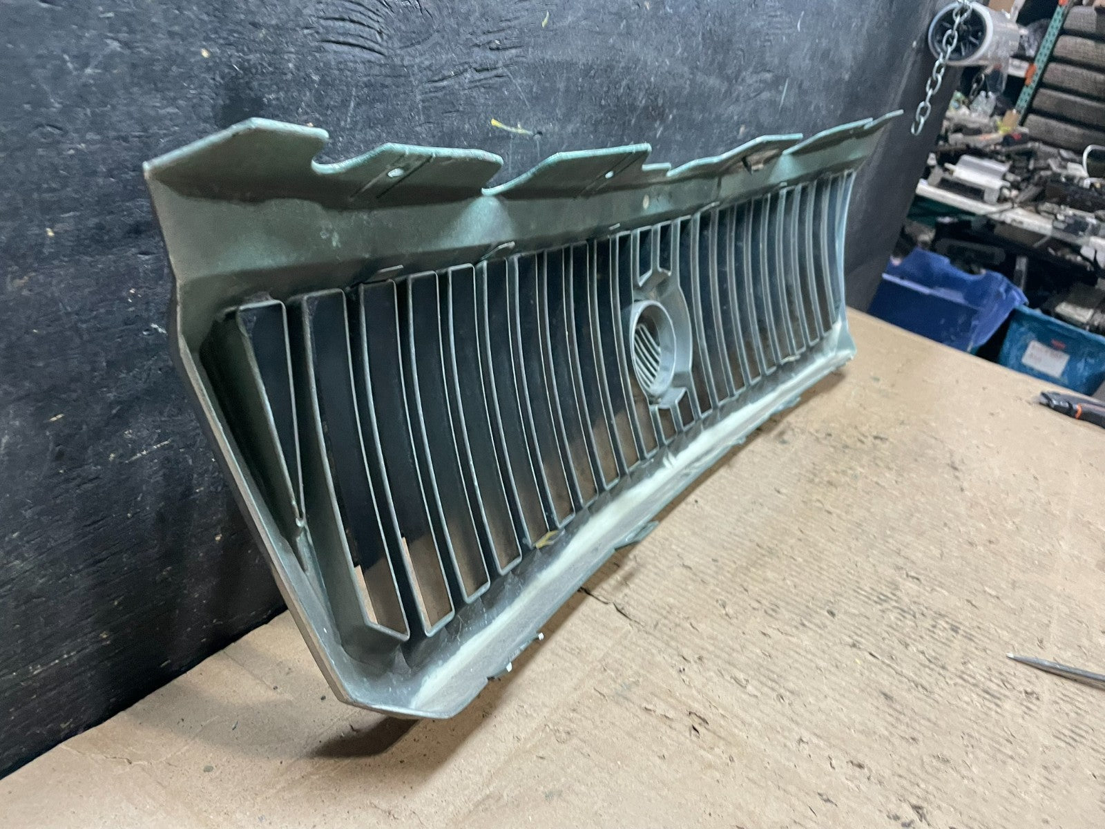 2002 to 2005 Mercury Mountaineer Front Upper Grill Grille Aftermarket U6090 DG10