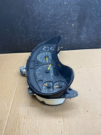 1998 1999 Chevrolet S10 Blazer Cluster Gauge Speedometer AD2140 DG1